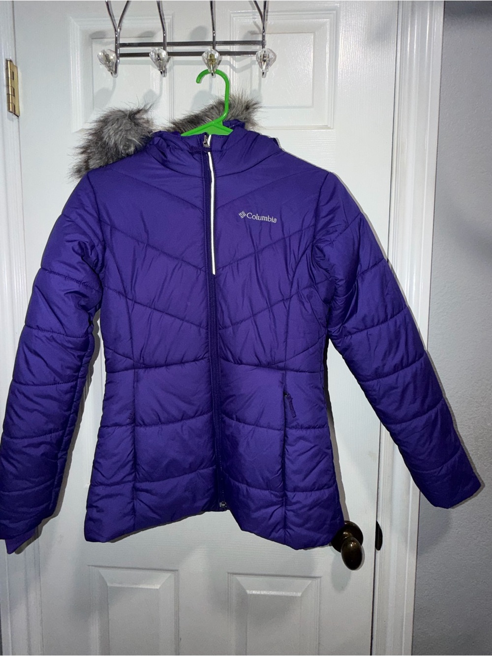 Columbia Girls Purple Puffer Jacket Faux Fur Hood L 14/16